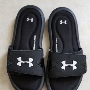 Size 3Y Under Armour slip ons